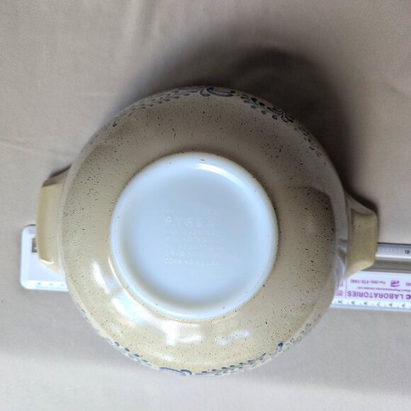 Vintage Pyrex Homestead, 1970s Blue Design Speckled Beige Cinderella Set of 4 - Picture 5 of 11